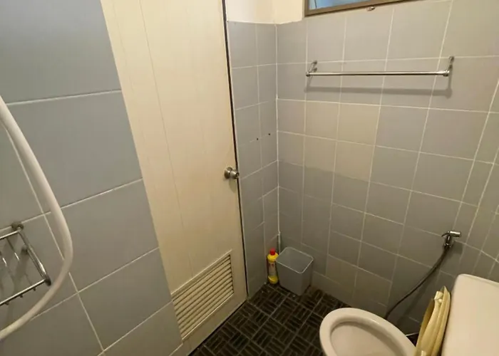 Sairin 1 Bedroom Bts Udomsuk Apartment Bangkok